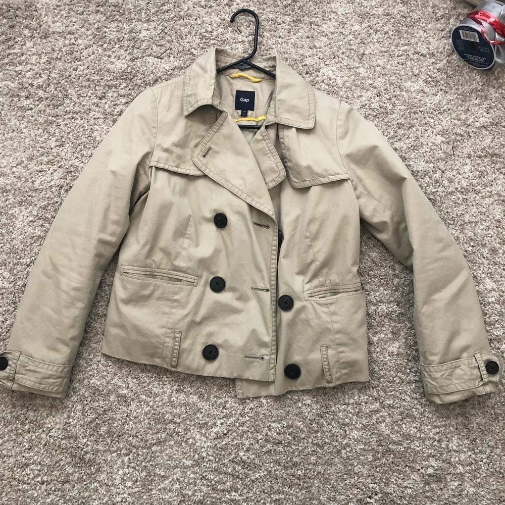 •••GAP Cropped Trenchcoat
